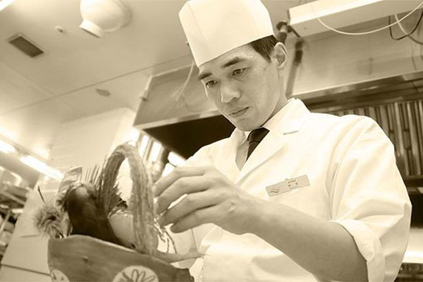 和食料理長　神宮 力